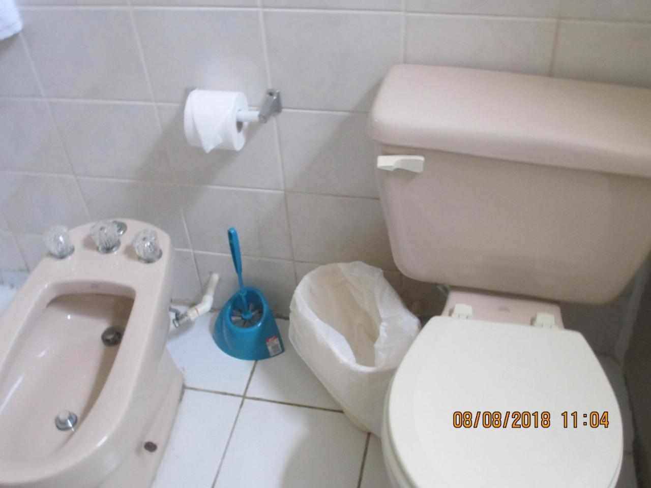 Tropical Breeze Vacation Home And Apartments Νησίδα Γκρος Εξωτερικό φωτογραφία