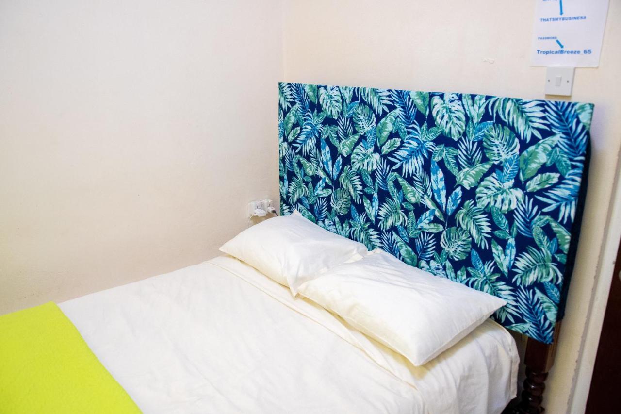 Tropical Breeze Vacation Home And Apartments Νησίδα Γκρος Εξωτερικό φωτογραφία
